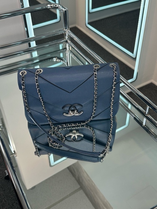 CHANEL Handbags - Chanel Bag